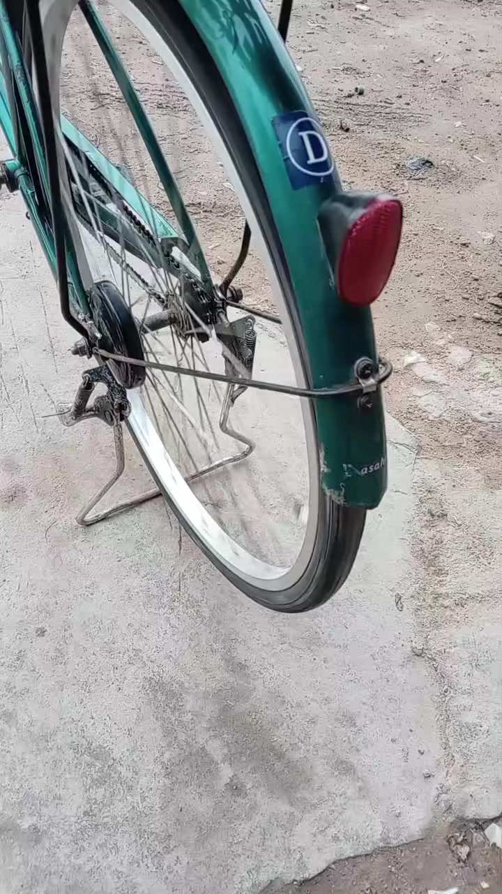 السلام عليكم شباب بايسكل بطه حجم 26 موديل 2019 ياباني باله وشرط الأصلي السعر 110 وبي مجال حك الجي


**إذا كنت صاحب هذا الإعلان وتريد حذفه لأي سبب، رجاءا أرسل رسالة إلى الدعم الفني**