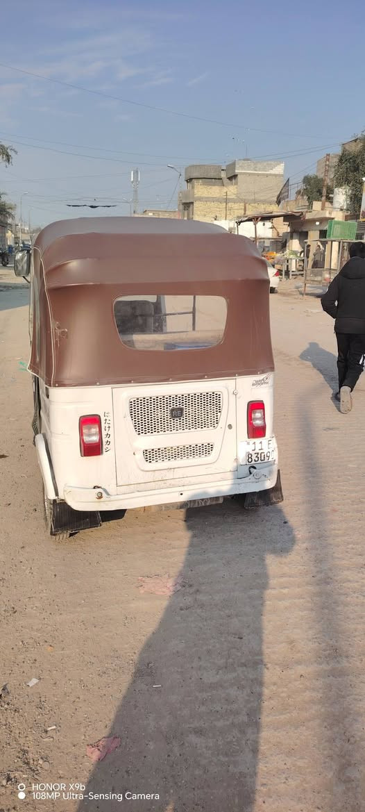 سلا عليكم تكتك موديل 2021 شهر 11 تكتك نضيفة سعر 7100 وبيهة مجال قليل بكاني بغداد قرب بسماية ***********
