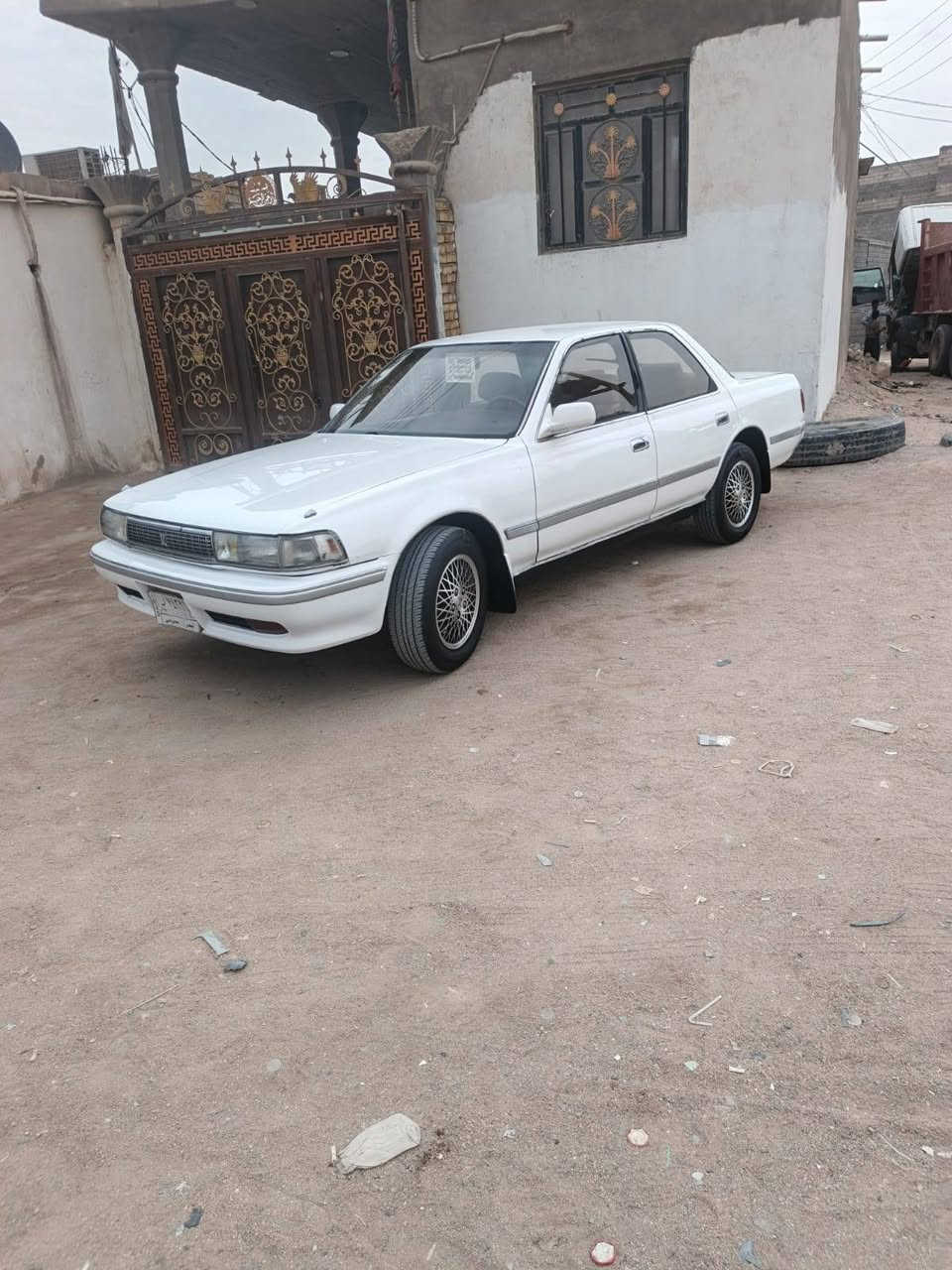 السلام عليكم  سياره كرسته کصيف بسمي دكفوله كفاله عامه رقم بصيره مشروع وطني باسمي رقم الهاتف  *********** مكانه في البصره
