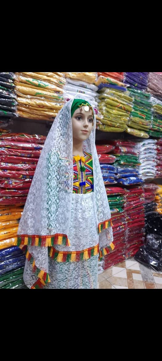 💥 لبسة بنات من 2 سنة  حتال 14 سنةمكونة من 
 ♦️قفطان  
♦️. صاية 
♦️ ادال 
♦️بلغة صابو 
♦️نايفية موزرن مثلت


**إذا كنت صاحب هذا الإعلان وتريد حذفه لأي سبب، رجاءا أرسل رسالة إلى الدعم الفني**