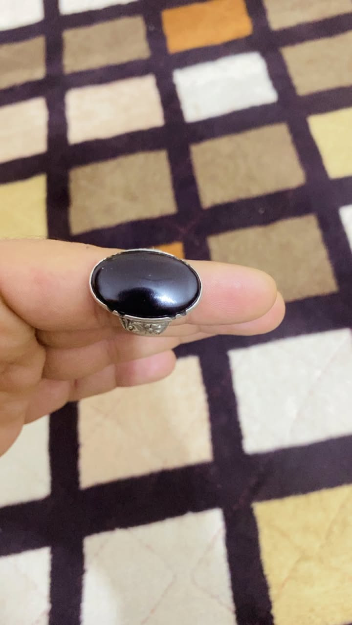 السلام عليكم 
زنجيل ايطالي النضافه مثل ماواضح بالفديو  الوزن 54 غرام 925 ايطالي اطار الخرزه KS سعودي 
اسوار حياكه 925 44 غرام 
اية الكرسي فضه 925
محبس شفة العبد القديم 
محبس داوودي 
كل قطعه وسعرها 

الشراي يراسني خاص جماعت سعر الغرام الكسر لاتعاملني


**إذا كنت صاحب هذا الإعلان وتريد حذفه لأي سبب، رجاءا أرسل رسالة إلى الدعم الفني**