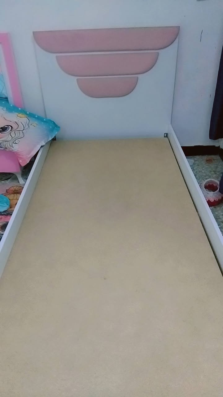 غرفة بناتي سريرين نفر نظيفة جدا قواعد سرير خشب كامل مو حديد خفيف وكنتور سلايد ثقيلة ٥ قطع مكان في بغداد البلديات قرب تقاطع الأمن العامة


**إذا كنت صاحب هذا الإعلان وتريد حذفه لأي سبب، رجاءا أرسل رسالة إلى الدعم الفني**