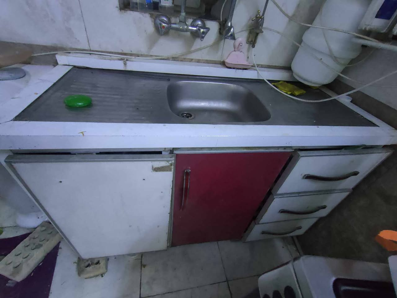 كاونتر وسنك وملحق للبيع المكان المنصور الداودي ***********
