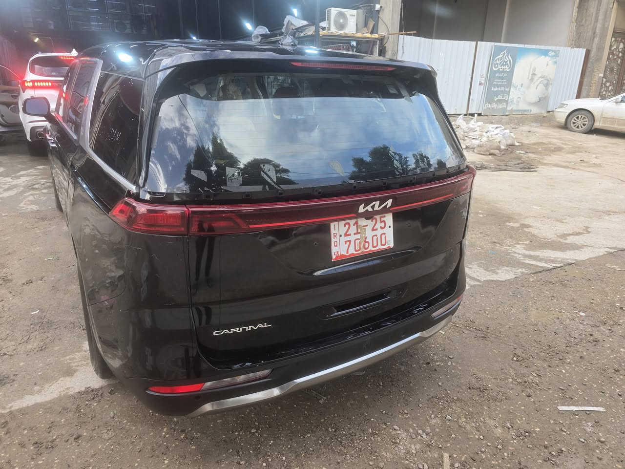 كيا كرنفال 2023 وارد امريكي
ماشيه ٣٥ الف ميل 
السياره بدون رقم كاتي 
تترقم شمالي خصوصي او اجرة 
ضرره قبق جنطه وجاملغ خلفي معدل ع بارد وصاير بي صبغ قليل 
بجم كبس بلادي 
السعر مناسب جدا بسبب ضرف خاص 218 
*********** 
بابل
