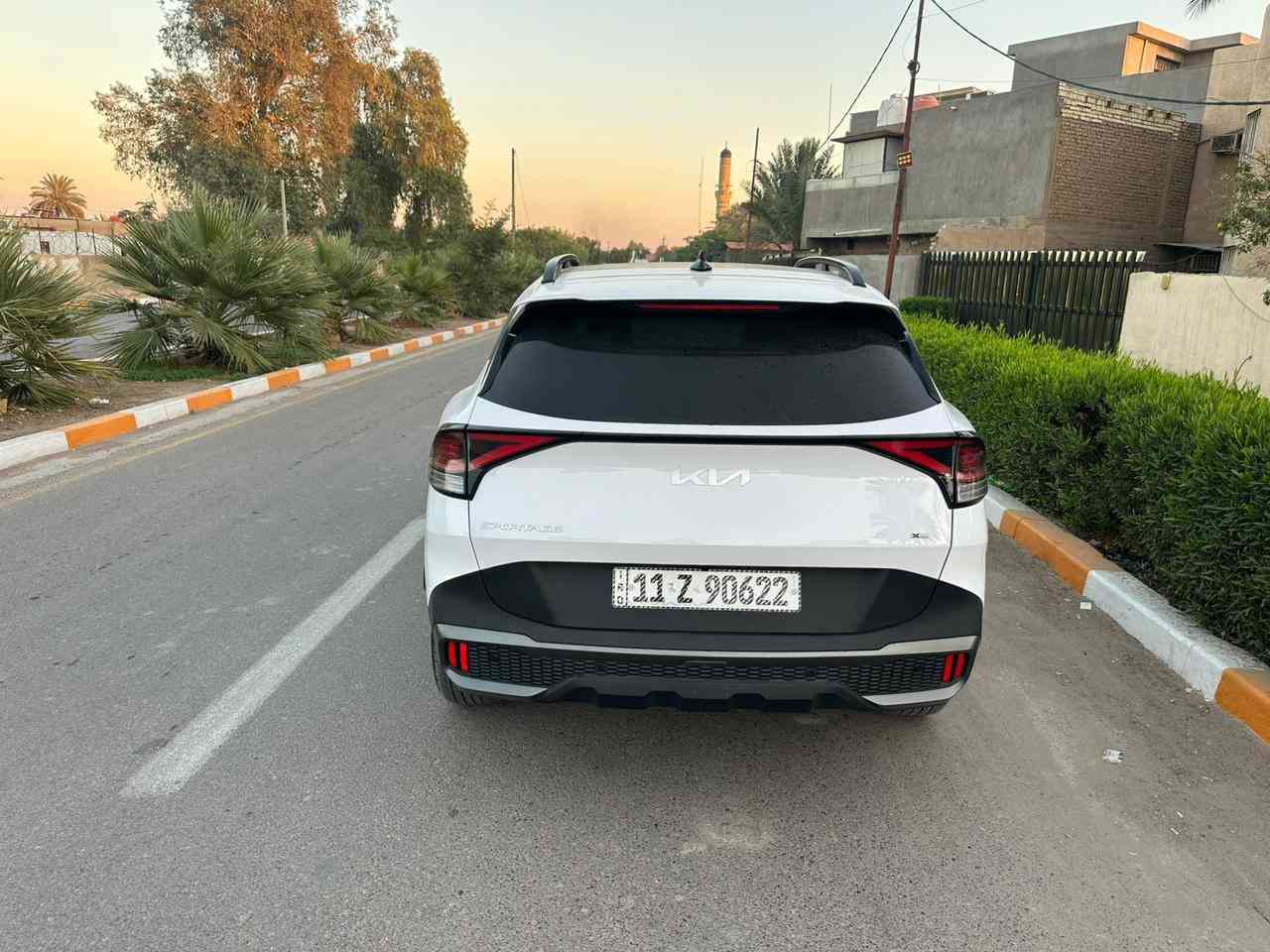 السلام عليكم
سبورتج 24 وارد امريكي
فول مواصفات السياره اكس برو
بانوراما
بصمه تشغيل
بصمه ابواب
تشغيل عن بعد
كراسي جلد +كهرباء
مود درايف
رادار امامي + رادار جانبي 
السياره فول مواصفات للأخير 
رقم بغداد هزه وارقام وسنويه كله جديد
كير محرك تبريد تخم تاير كله على وضع الشركه
السياره ماشيه 13 الف
مكان السياره بغداد
السعر 218 وبي مجال
0818677199
***********
