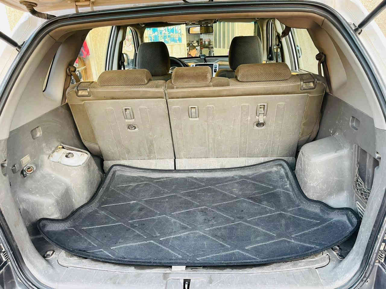 السلام عليكم
هونداي توكسان 2007 

V6 2700 

بغداد - سنويه 2029

تبديل بنيد فقط 

السياره نقصهه فقط حدايده صدر 

محرك و كير و تبريد كفاله 

الداخل نضيف 

السياره ماشيه ١٩٠ قابل للزياده 

السياره جاهزه من كل شي الحمد لله 

السعر ٦٩ و بيهه مجال حك الجيه 

و ما اعتقد تلكه هيج سعر و بهاي النضافه 

العنوان بغداد الدوره ابو دشير 

***********
