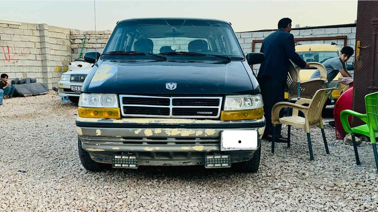 السلام عليكم
سيارة دوج 1992 

مكينا وكير شرط 

مكينا دوج البلاديه رقم بغداد

السنويه مشروع وطني ل 2027

السيار جهز من كلشي 

سعر السيار48 وبيه مجال 

 بيع او مراوس

الرقم ***********
