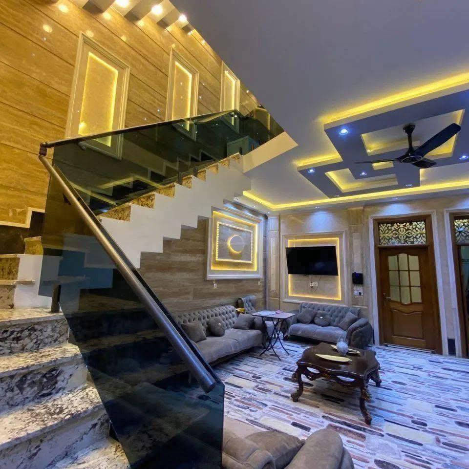 اعلان ●○● للبيع

بيت مودرن المساحه 《٢٠٠ متر 》سنه البناء 《٢٠٢٢》
 طابقين ونصف الواجه《 ٨ متر》 النزال 《٢٥ متر》
الواقع في حي الجهاد الضباط 
مزايا البيت ●○● واجه وارضيه مرمر طابقين ونصف غرف نوم نظام الماستر الابواب الخارجيه قاصه الشبابيك الالمنيوم  السقوم نقوش مغربيه 
محتويات البيت 《٧ غرف نوم》 《٨ حمامات 》《حولي 》《صاله ضيوف 》《مطبخ  مناور》 《سطح كبير و كراج 》

للاستفسار مراسلة الصفحة او الاتصال

على الارقام واتساب

☎️ ***********

☎️***********

زورو موقعنا ((مــكتــب بــاب الحــارة)) في حي الجهاد مقابل ((جامـــع النــور))ومجاور(( شارع التكية)) يوجد كافة العروضات وكافة المساحات للـــدور والاراضـــي
بإدارة { السيد ابو أنس}🇮🇶🇮🇶
