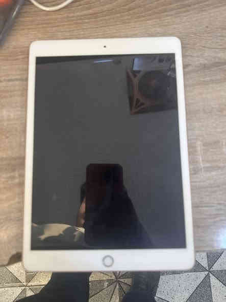 يا الله 
ايباد 7-ذاكره 32
بطاريه (93)
عنوان بلد 
رقم ***********
