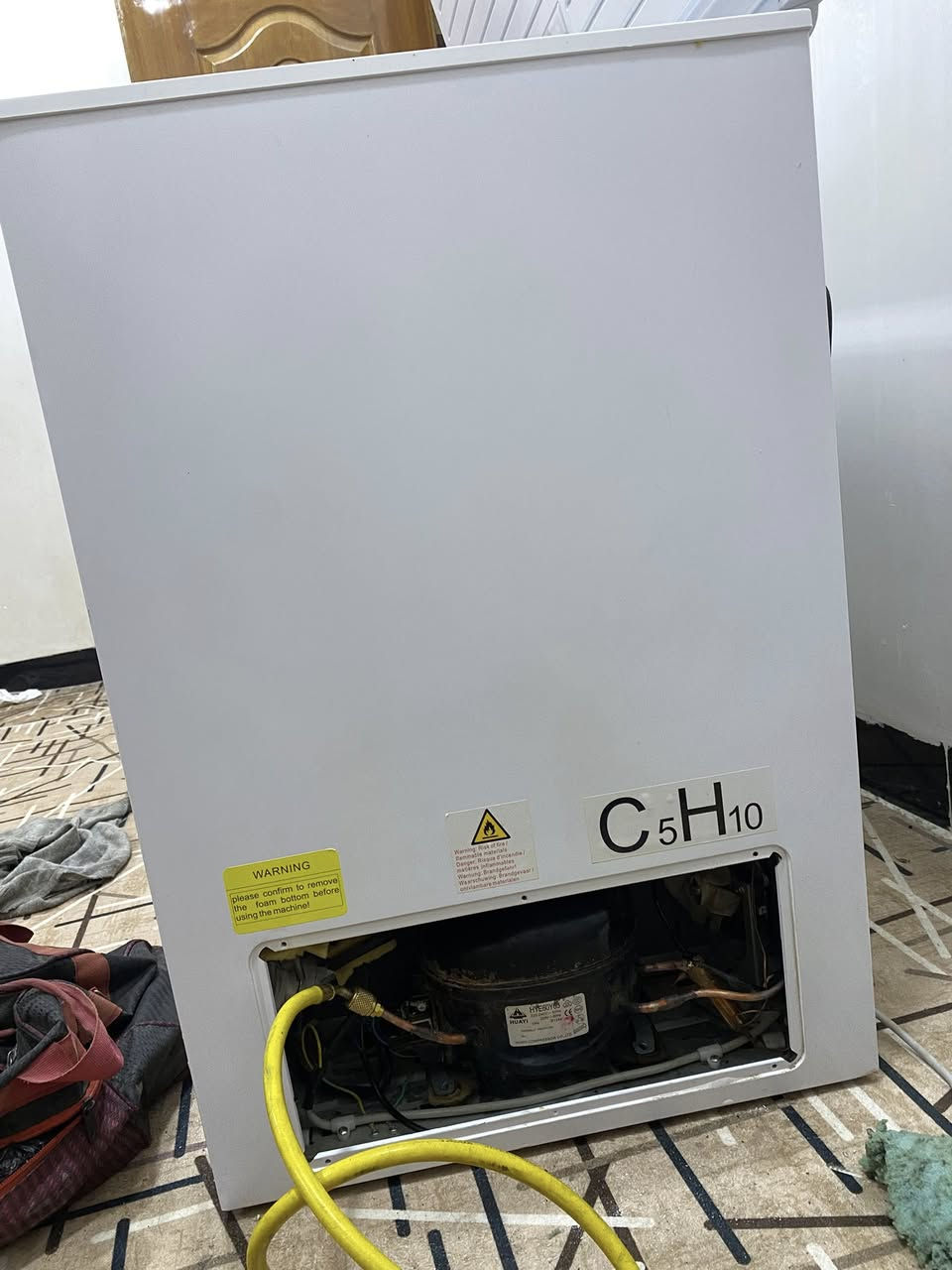 سلام عليكم ورشة هشام الدليمي لصيانه ثلاجه/مجمدة/عارضات/ شحن تبريد سيارت  الاستفسار الخاص وهذا الرقم ***********
