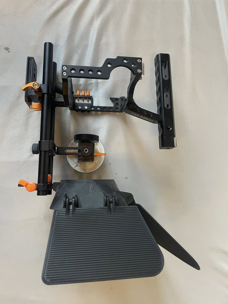 سڵاو ••••••••
کەیجی (سۆنی) بۆفرۆشتن 
تابڵێی کەیجێکی باشوو عەمەلیە بۆ زۆربەی مۆدێلەکانی سۆنی ئەبێت لەخزمەتدانام 
بۆداواکردن واتسئەپ ***********
