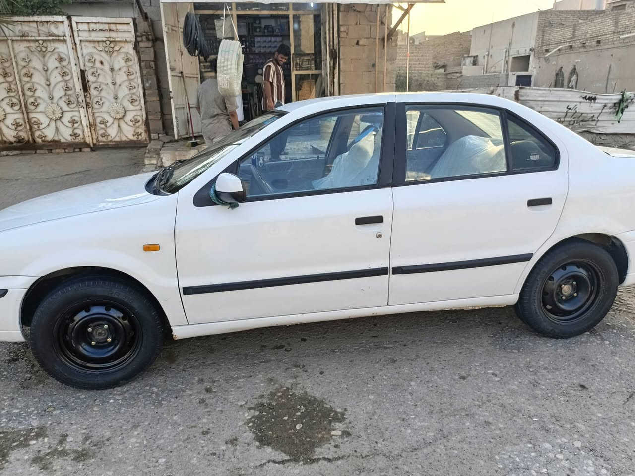 سمند 11 نضيفه سنويه لل2029 شهر 8
السعر 40
للاتصال ***********
