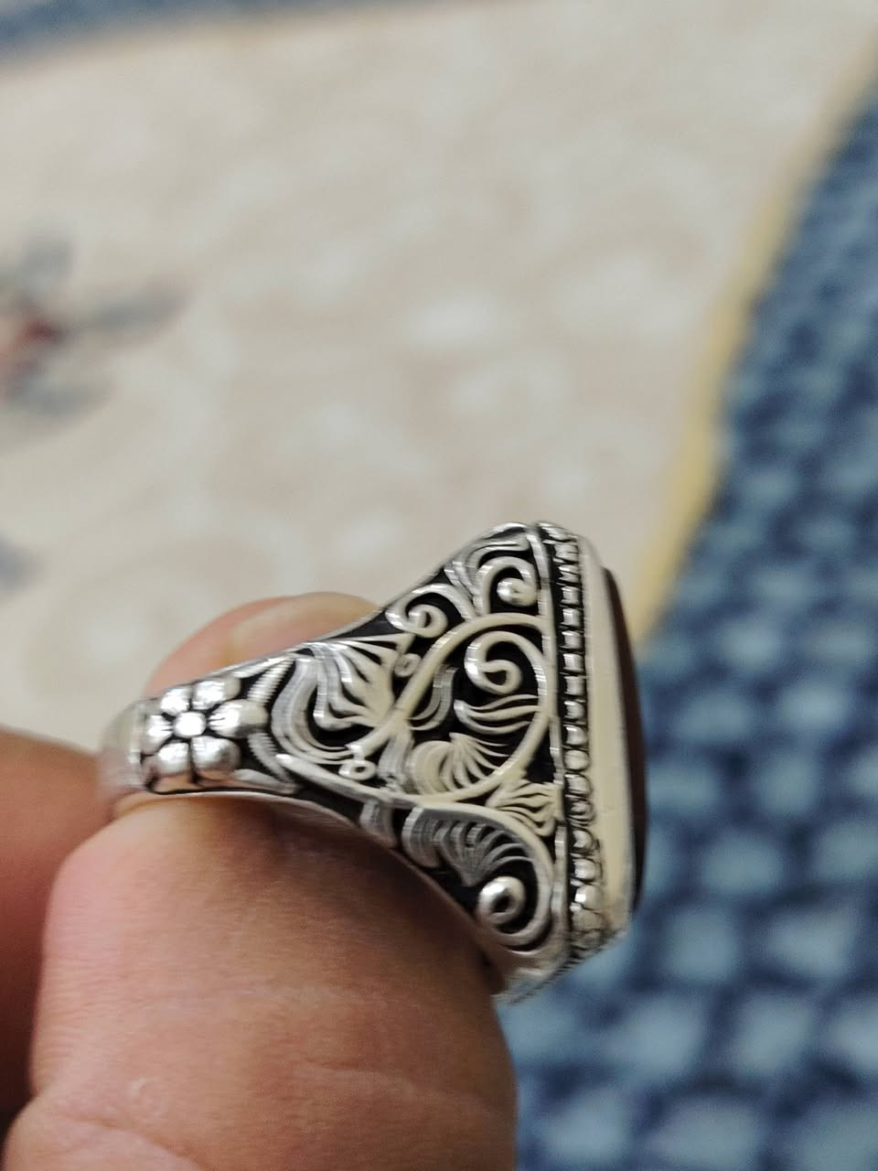 محبس يماني احمر أنسي مجمره طبعيه مليون بالميه طبعيه النص مخطوط يدوي البنص ايات الركعه والاركان الاربعه القلقل بالخط الكوفي المتداخل عميق خط يدوي عيار الفضه 990 صياغت عارف رقم الكوت 2293(سعره 350 دولار) مكلف بنشر مكاني السماوه حي الجمهوري الابطال


**إذا كنت صاحب هذا الإعلان وتريد حذفه لأي سبب، رجاءا أرسل رسالة إلى الدعم الفني**