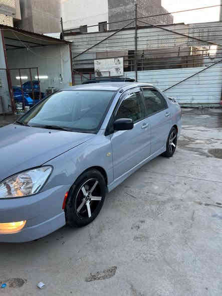 السلام عليكم لانسر 2006 بسمي رقم بغداد مكينه 2000 جديده وكير 4 نمر جديد صدر نضيف ويل كب رياضي جديد وتايرات جدد مكان السياره الكريعات السعر 60 وبيها مجال السياره جاهزه بيها طخه بلبجم خفيفه البنيد بعده ممعدل  السياره لونها فضي مغيرها لون سموك رقمي *********** السنويه تنتهي 2026 شهر 9
