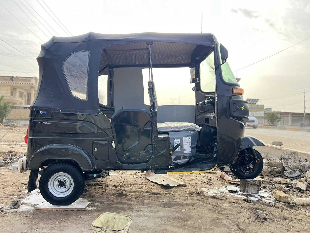 تكتك للبيع موديل 23 /11شهر تكتك مكفوله كفاله عامه من كلشي شرط مامدود عليه سبانه مكاني بابل الهاشميه رقم تلفون ***********
