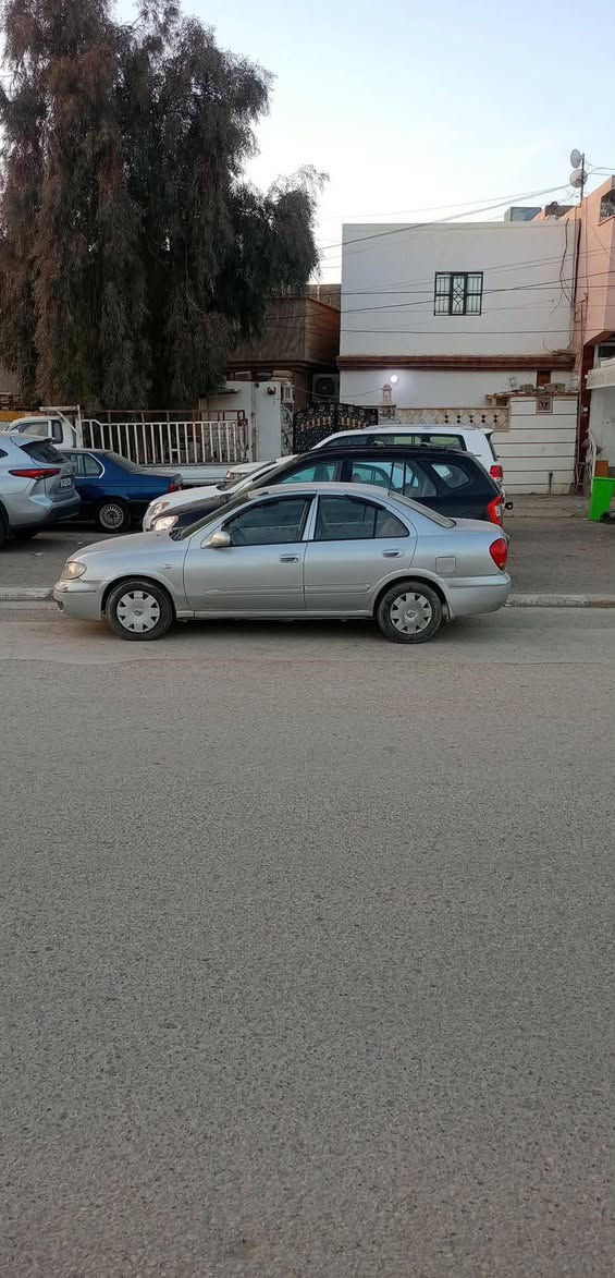 السلام عليكم مكلف بالنشر.
نيسان سني موديل 2007 محرك اسود 1600 گير اوتو مصبوغه جماليه التحويل ثاني يوم محرك گير اصوليات كفاله السعر 75 وبيها مجال المكان الرمادي.
‏‪0781 239 5099‬‏
