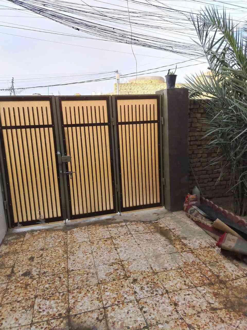 سلام عليكم
البيت البيع طابو صرف
مساحه ((200)) متر بناء نظيف كلش
العرضات خلف أسواق فطومة وقرب ساحه 
إلي بنص العرضات 
يحتوي على 
استقبال كبير
مطبخ كبير 
صاله كبيره 
غرفتين نوم 
مناور كبار 
صحيات داخليه 
صحيات خارجيه 
باقي تفاصيل وسعر اتصل برقم
أو أخذ سكرين وراسلني و بخدمتك
اتصل ((***********5)) ((***********)) اخوكم أبو عراق
ملاحظه البيت مطلوب عقاري 7 ملاين
