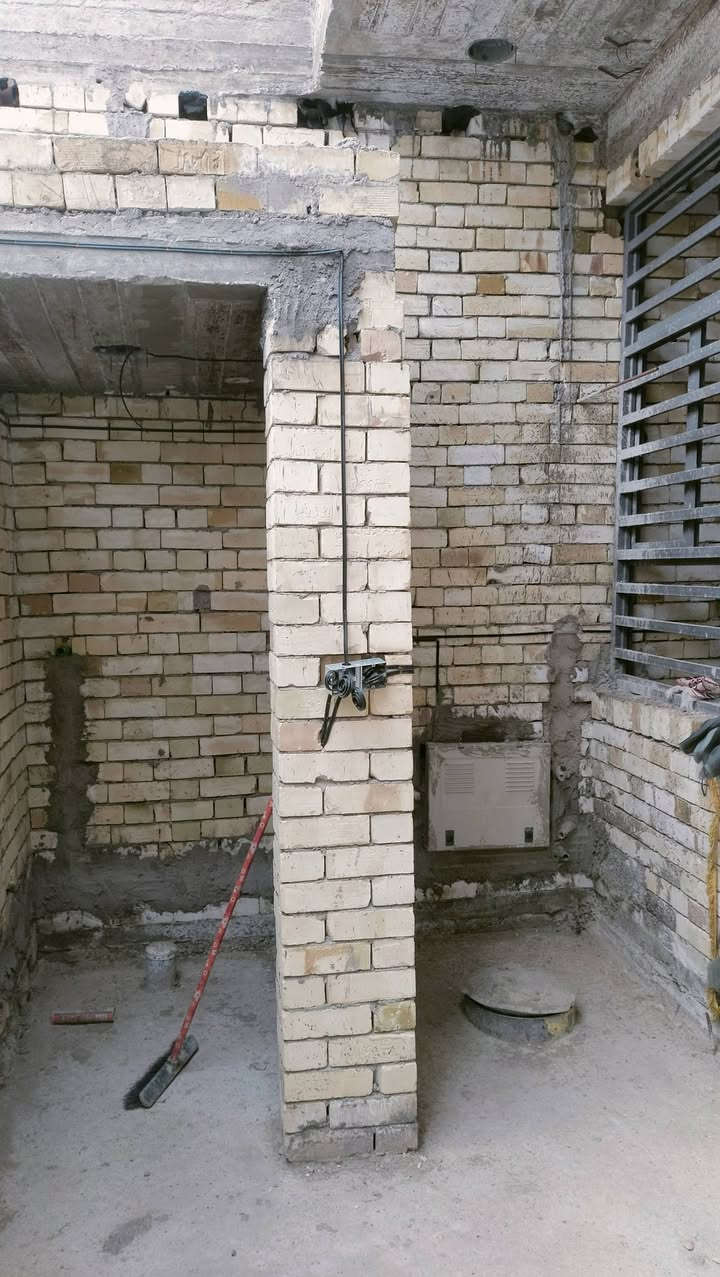 دار هيكل 100متر للبيع
الوجه 5والنزال 20. 

كامل سطح  مع كهرباء مع ماء 

المكان حي الكوفه ضهر اسواق ادم  قرب شارع المخازن
كامل خدمات تبليط مقرنص 

للتواصل ***********
