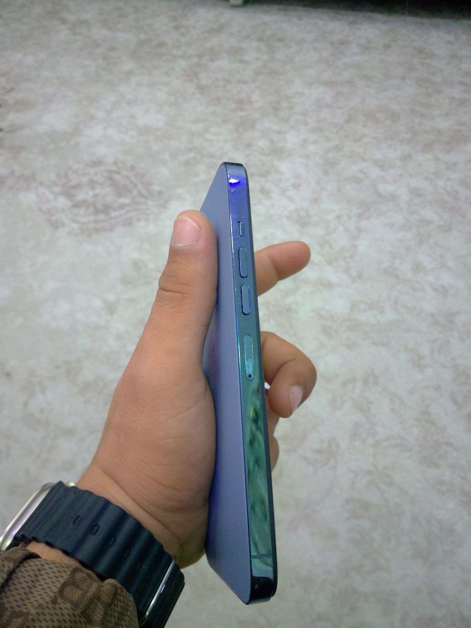 سلام عليكم
للبيع آيفون 13 برو ماكس 

جهاز نضيف وكله شغال فيس إيدي صوت كأمره سيم كارت جهاز كله شغال 

مبدل شاشه وضهر وكامره ٣ وبطاريه ام النسبه نوعيات جيدا 

ذاكره 256  

تك شريحه

جهاز كلشي ماويا 

مكان كوت فلاحيه

 سعره ٤٢٥ وبي مجال 

واتس ***********

اتصال ***********
