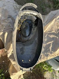 للبيع غراض سكنس شمعه مكينه بيه صورت مكاني شارع  فلسطين ٠٧٧١٠٨٦٤٥٢٨