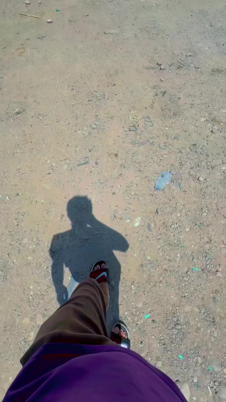 السلام عليكم للبيع هايلوكس 2023سيد نهرو ماشيه73حقيقي گير اوتماتيك مكفوله كفاله عامه من الدعاميه للدعاميه بيهه بطاقة بانزين سنويه بأسمي شرط التحويل السعر 320 $مجال قليل 
للأستفسار ***********
***********
