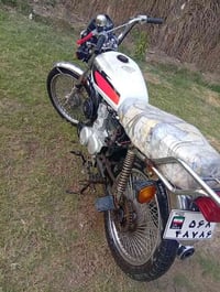 تاكير 18اربع كير اوراق للبيع السعر 325بيه مجال قليل للستفتار 077175918...