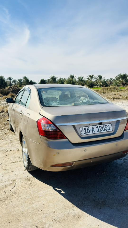 ام كراند 7 للبيع السعر 50 قفل 🔏 مواصفات الكشر مكفول من التبديل والضربه مصبوغة عام للجماليه رقم قادسيه انكليزي سنويه الى 9/2029 تبريدشغال مكينه ابلاد كير محور بس الحشوة ياباني تنسى العطل العنوان سماوة 
***********
