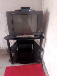 تلفزيون • ميز التلفزيون • بيهن مجال