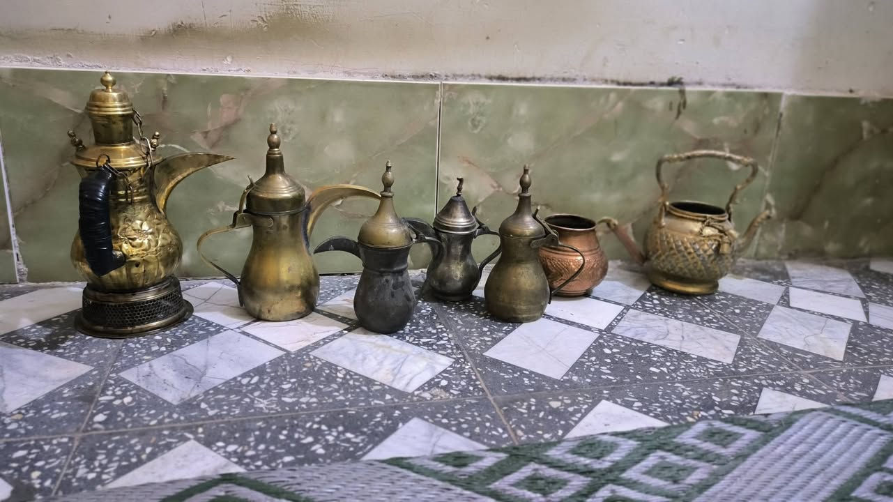 دلات قديمه +قواري قديمه
مكاني بغداد حي اور رقمي *********** السعر خاص وتحياتي
