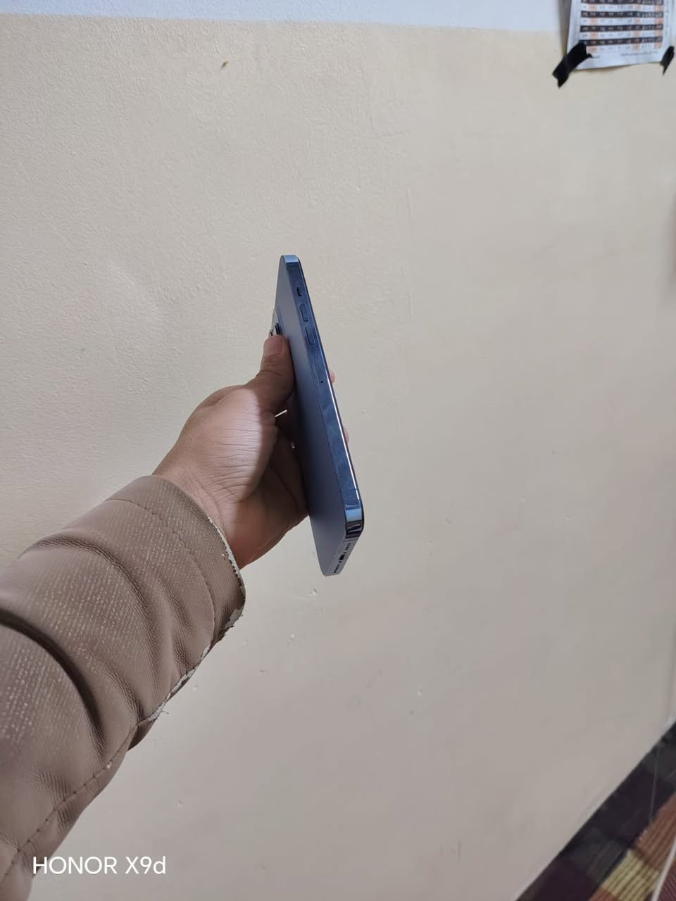 سلام عليكم آيفون 13 ابرو ماكس ذاكره 256 باتري 96 دبل سينكرت نضافه فول بس مبدل شاشه ***********
