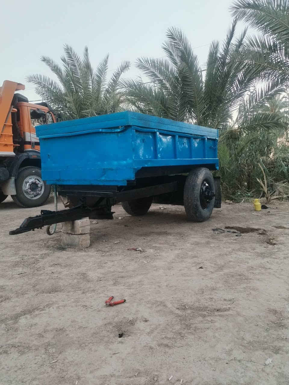 السلام عليكم
عربانه وفدان للبيع
عربانه سكندرية مكفولة
حصيره نظيفه
 حمولة 5 طن
مكان بابل
ت ***********
