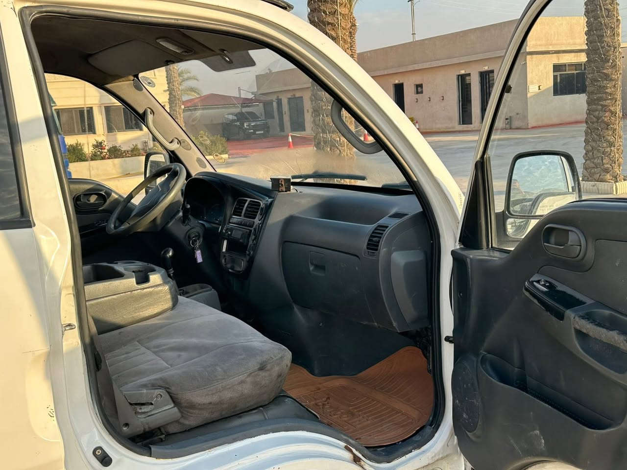 السلام عليكم 
كيا بنجو براد موديل 2011
2700  مفتوح 
السياره نضيفه وكلشي بيهة شغال
كير ومحرك و حداديه وبراد جاهزه 100% 
رقم اربيل الجديد تحويل
سعرهة 12,500$  وبيهة مجال بسيط للشراي  
تواجد السياره يغداد - الغزاليه
للاستفسار الاتصال ***********
