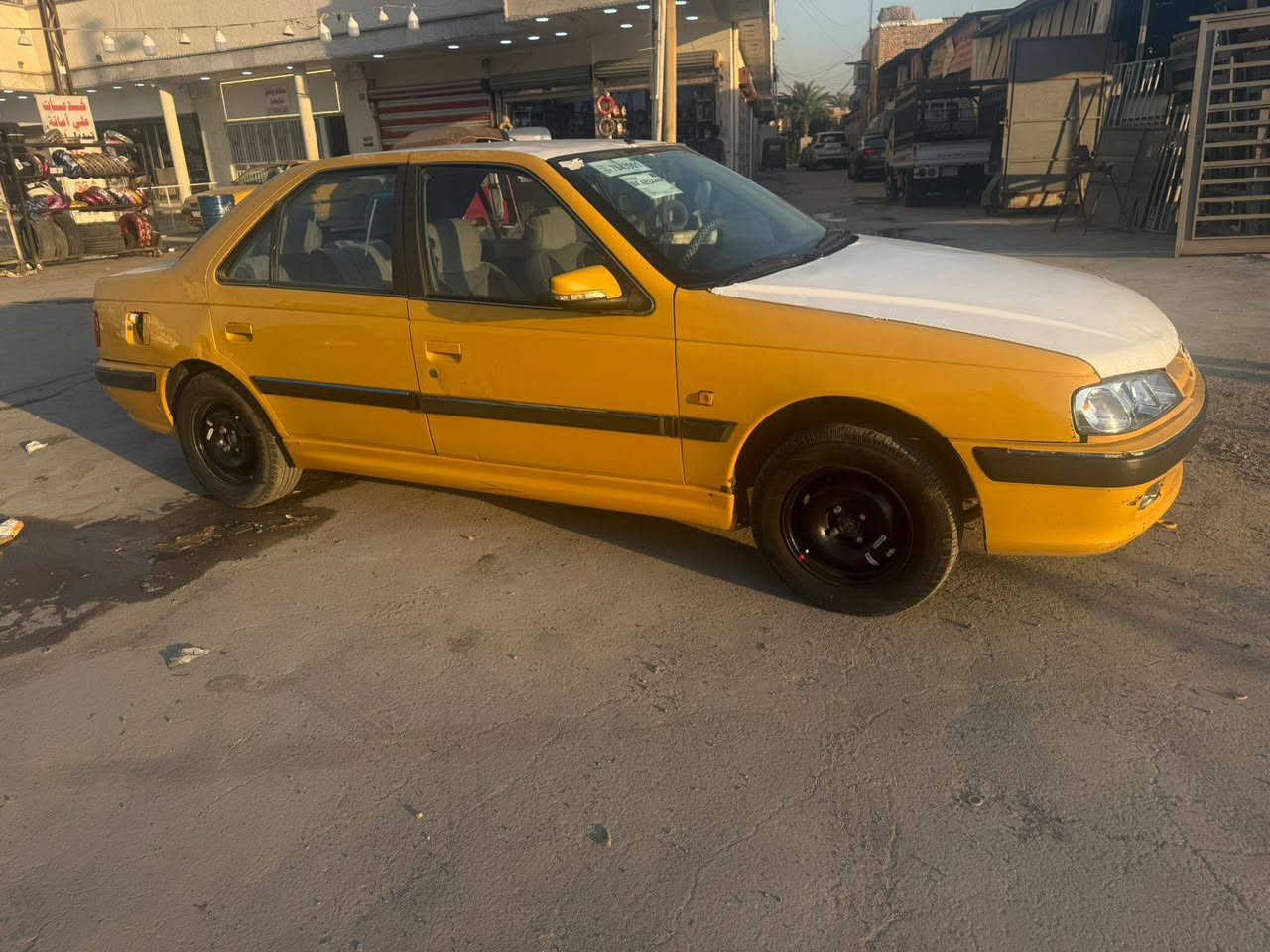 سلام عليكم بيجو بارص 2015للبيع فقط
كير مكينه صدر امامي خلفي جديد 
تخم تاير جديد 
باتري جديد 
كهربائيات كلها شغاله 
تبريد نقص غاز .بيها بارد بل جاملغ الخلفي 
مصفرا هيئة ومرور بسمي تحويل مباشر ورقم انكليزي 
السعر 40وبيها مجال حك الجيه رقم ***********
