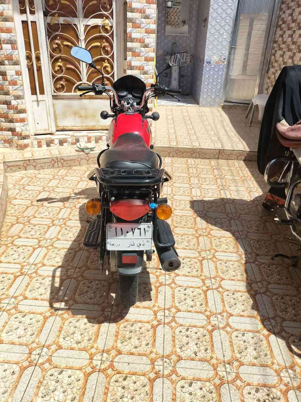 دراجه بوكسر مرقم وسنويه مداور ثاني يوم موديل 21مكفوله السعر1500 العنوان الشطره حي الامين رقم الهاتف ***********
