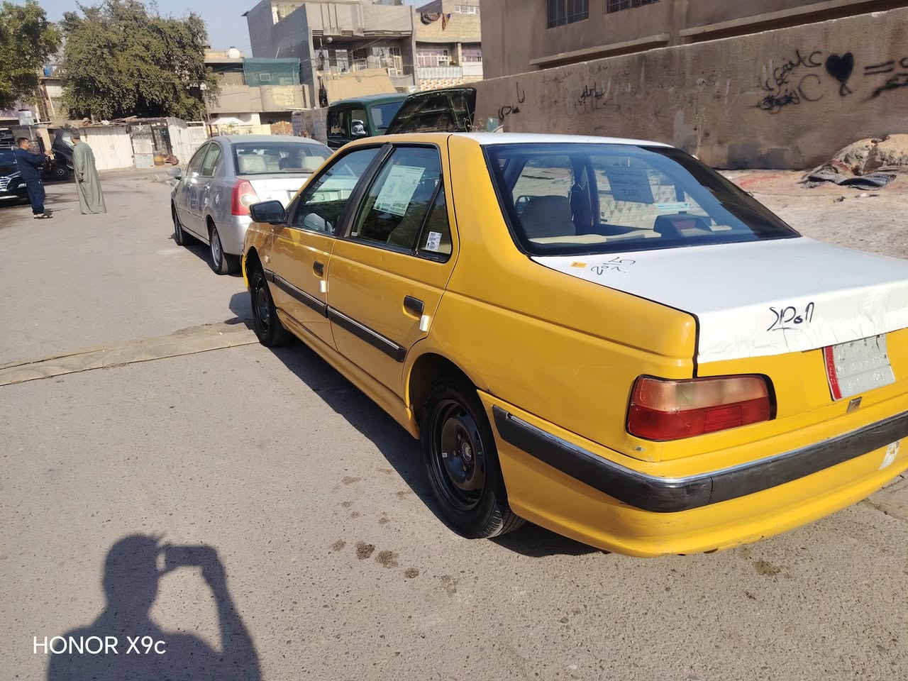 مكلف بالنشر بيجو بارص موديل ١٥ بيه مكانات صبغ السياره جاهره كير مكينه تبريد حداديه السعر ٤٢ وبيه مجال الاتصال***********
