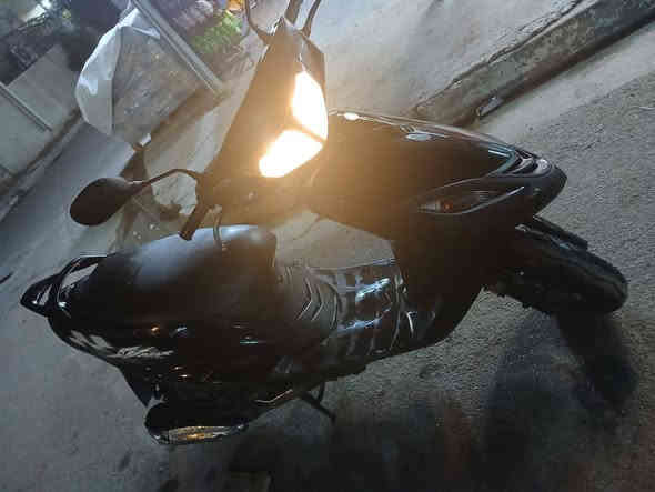 السلام عليكم 

دراجه ماكس 140 دراجه مال رمبه 
صارله شهرين من اخذناها متسمع 
صوتها مكينه لوك درجة نضيه جدا 
السعر 475
مكاني الحرية للاتصال 
***********
