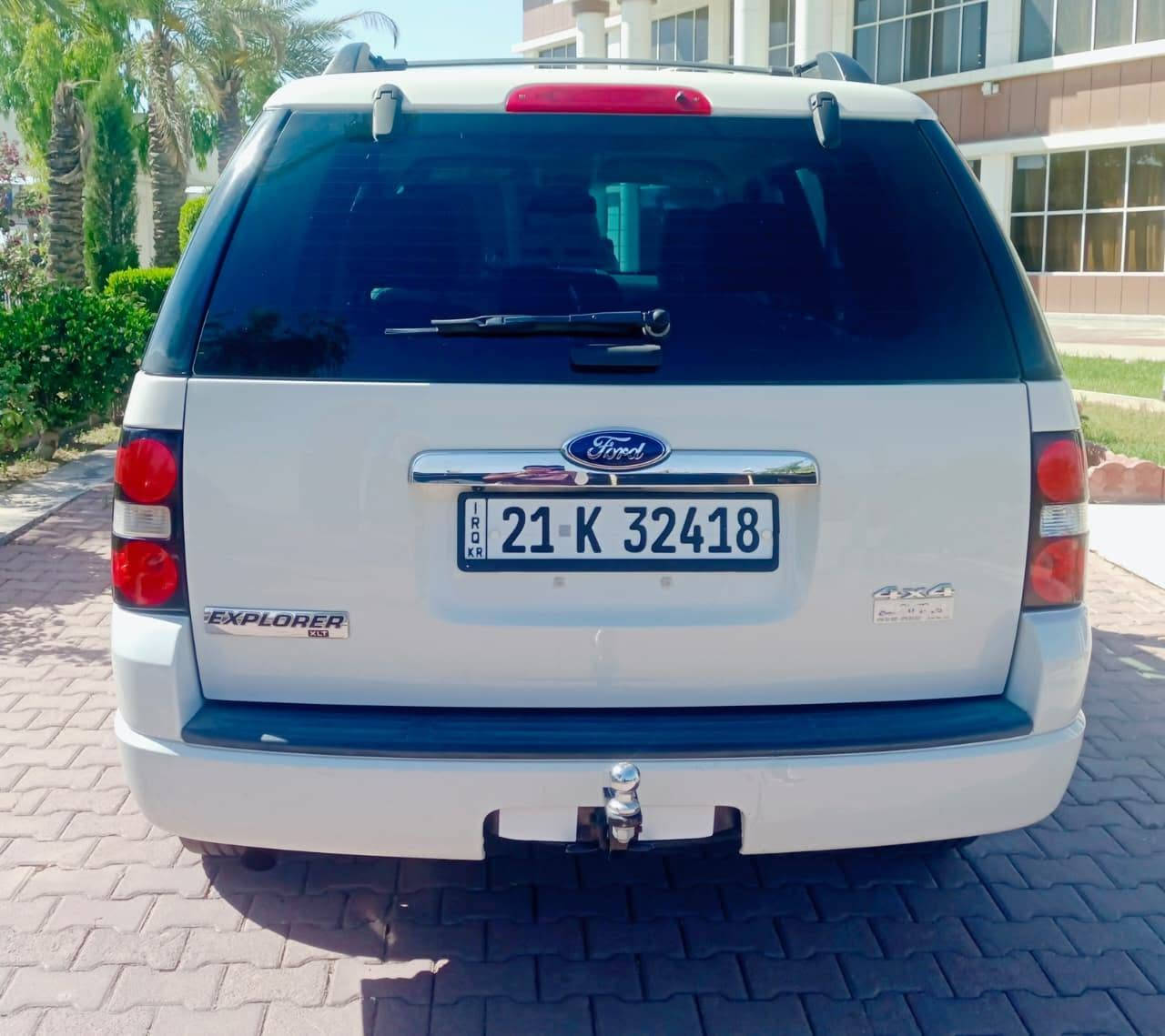 السلام عليكم 
فورد اكسبلور 2010 خليجي للبيع 
فول مواصفات 

V6  
7 راكب مكفولة
  رقم سليمانية جديد
4x4
شاشة 
تبريد قطعتين ثلج🥶
تخم تايرات جديدة
كامره 
وباقي التفاصيل موضحة بالصور+ 

مكاني كركوك مكلف بالنشر رقم هاتف صاحب السيارة 

***********. كركوك, العراق
