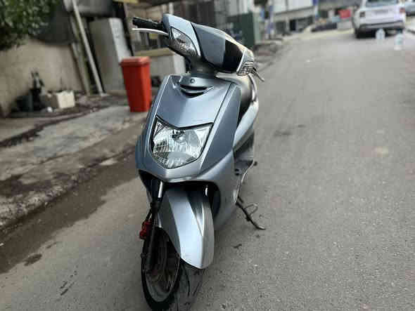 سلام عليكم اخواد دراجه سكنس نثيه ١٤٠ الدراجه كلش نضيفه مكينه وكهرباء اكفلهن كفاله عامه صار شهرين نازله رمبه للبيع سعره 825 وبيه مجال قليل  اكفله كفاله عامه ونطيك بيه ضمان اي خلل طلع بيه الدراجه مفتوحه بيه خلل ترجع وتاخذه من باب البيت مكاني كراده داخل رقمي ***********
