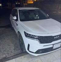 كيا سورينتو (2023)🤍🔥 وارد خليجي 🇰🇼 💯فول مواصفات عده فتحه سقف   🧾 كلين ...