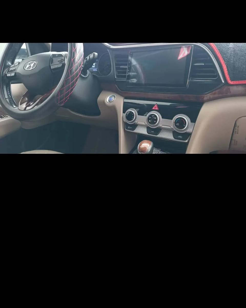 النترا 2020 مكفولة من كلشي 
مستعجل عل بيع 85 و بيها مجال 
هاذ رقمي ‏‪***********‬‏
