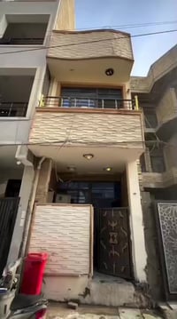 🏡 دار للبيع 📍 العنوان: الأعظمية – شارع الكم 📐 المساحة: 60 متر 🏠 عدد ال...