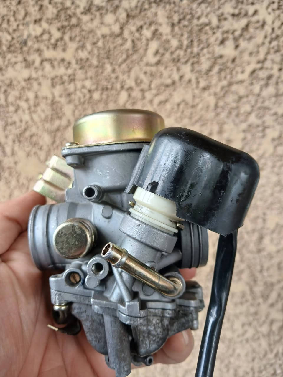 كابريتر سكنس اصليه وكاله على فحص 
***********
