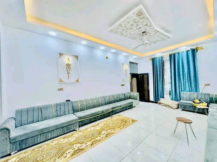 دار للبيع – النجف / مجمع بيتي الثاني
 مساحة: 200م
طابو سند حر – طابق واحد
 المحتويات:
غرفتين  صالة 
 مطبخ استقبال 
صحيات عدد 2 
شغل مال جناي 
 السعر: خاص 
📞 للاتصال أو واتساب: ***********
