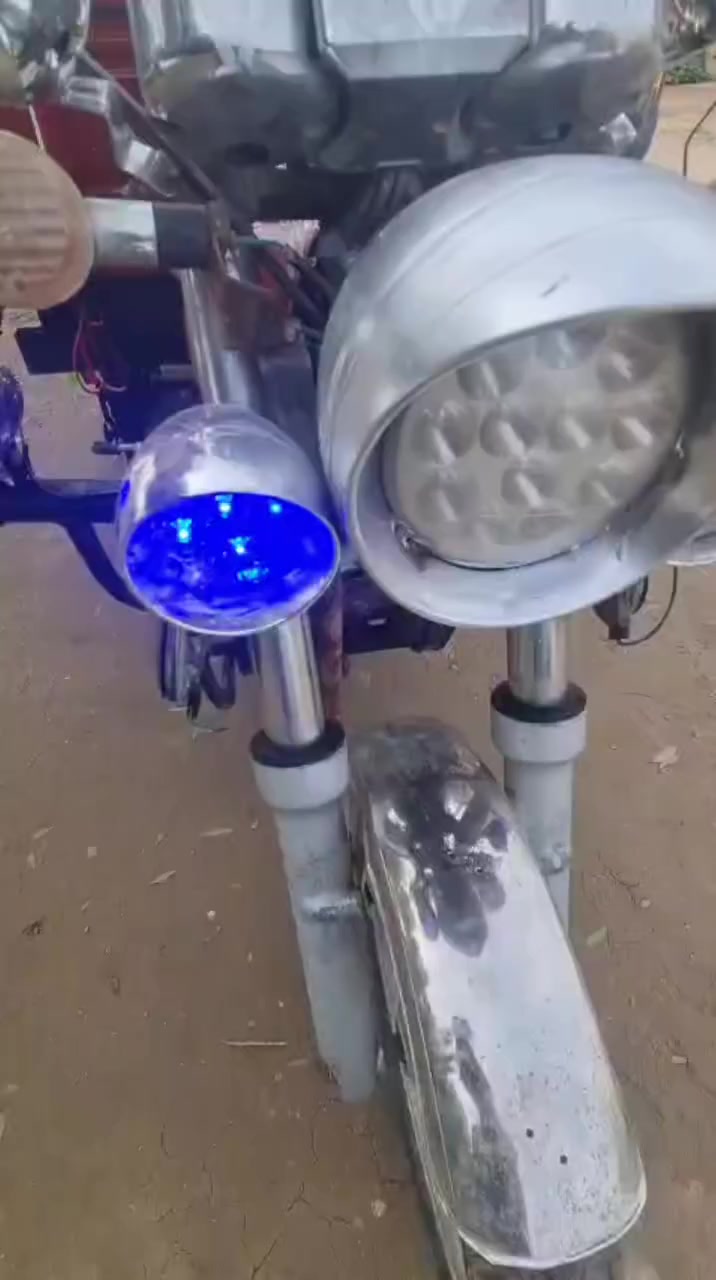 السلام عليكم ستوته البيع موديل17محرك 22 اوراق أصولي مع ورقة وكيل تخم تاير ستوته جاهزه من كلشي نكره سلف كله شغال مال جناي كهرابائيات شغاله  مكاني بابل السعر مليون 300 وبيه مجال الشراي ينتصل  هاذه رقمي للتواصل 👈 ☎***********
