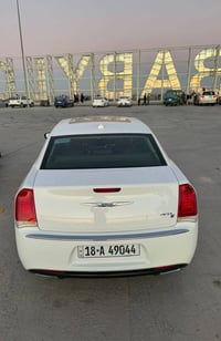 أوباماc موديل 16 رقم بابل مكينه 3600 فول سعرها 225 وبيها مجال  0780752...