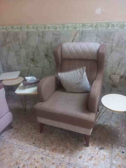 تخم 10 مقعد جديد ونضيف اي ضرر مابي نفس الي بالصوره 450 وبي مجال بسيط العنوان البياع *********** بي واتساب
