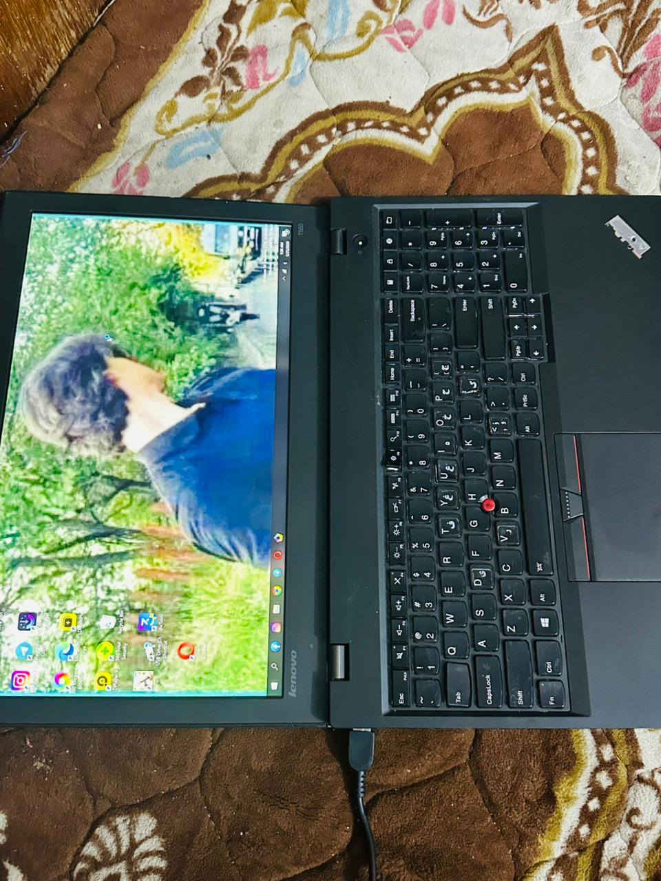 سلام عليكم شباب الابتوب lenovo البيع مواصفات بل صور مرواس الايباد او7/8/9
***********وهاذ رقمي
