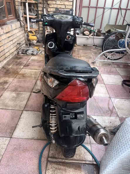 دراخه للبيع مكس ١٤٠ ثعلب كامله لايتات زنون كهربائيات كامله باتريك جديد سعر ٦٠٠الف المكان شهدا البياع شارع المضخة الاول *********** * *********** بغداد
