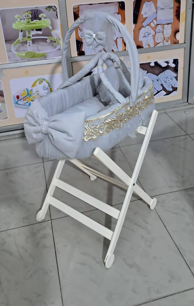 شوفو الأناقة والتقل
تخت البيبي 
بموديل تركي روعة 
دانتيل دبل مع ريكامو ملكي 
بالوان الشياكة والتقل
مدعم لحتى ينحمل وين ما رحتو
مع ناموسية عقدو 
خشب متين روعة 
بالوان جديدة 
توصيل فقط

بدون قاعده بسعر........
مع قاعده بسعر.....


**إذا كنت صاحب هذا الإعلان وتريد حذفه لأي سبب، رجاءا أرسل رسالة إلى الدعم الفني**