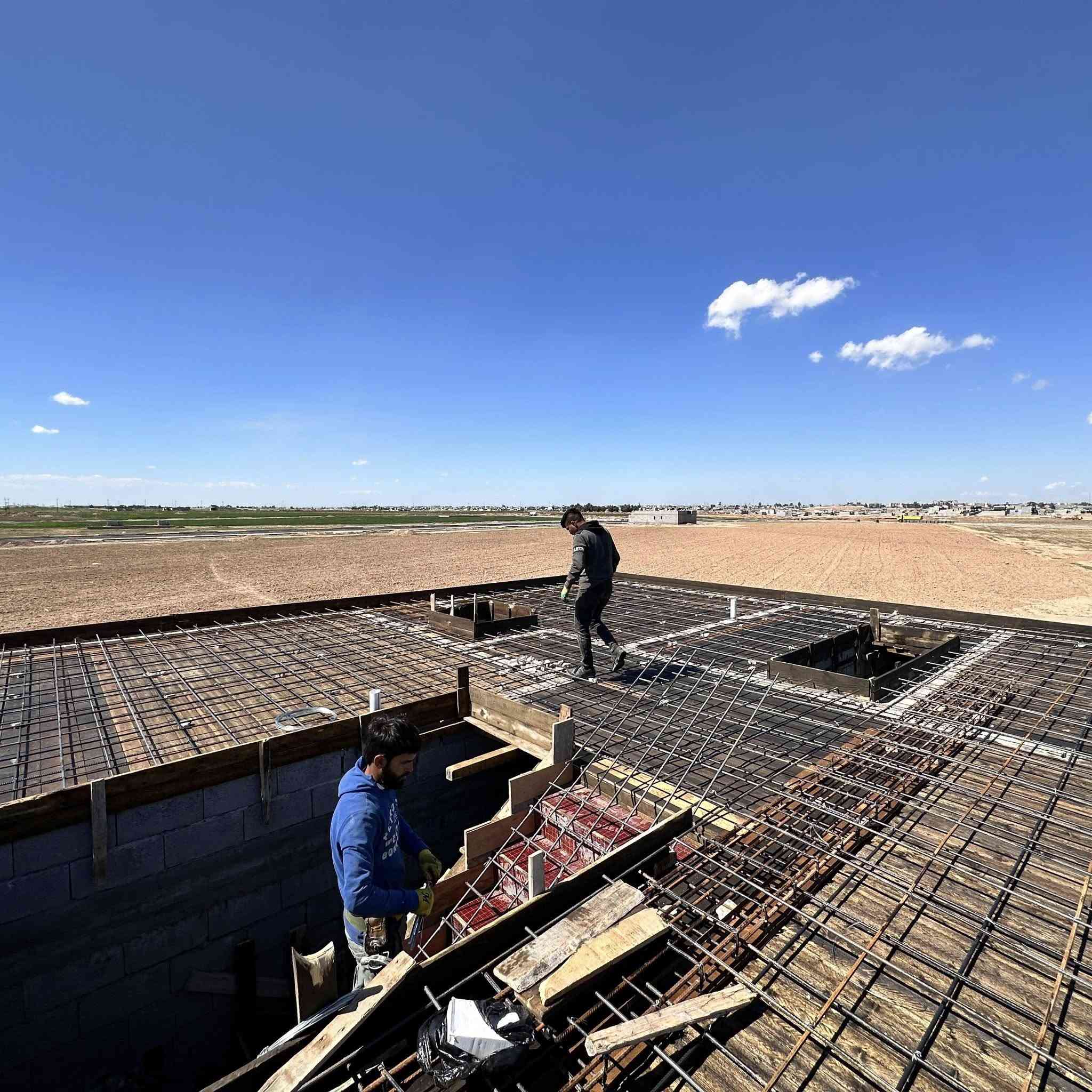 جزء من اعمال كادر مكتب تاج الهندسي
مكتب تاج الهندسي للعمارة والبناء
تصميم - تنفيذ - اشراف - مقاولات
كركوك - طريق بغداد - بداية سايدين محطة غرناطة
مهندس عمر عدنان /***********
